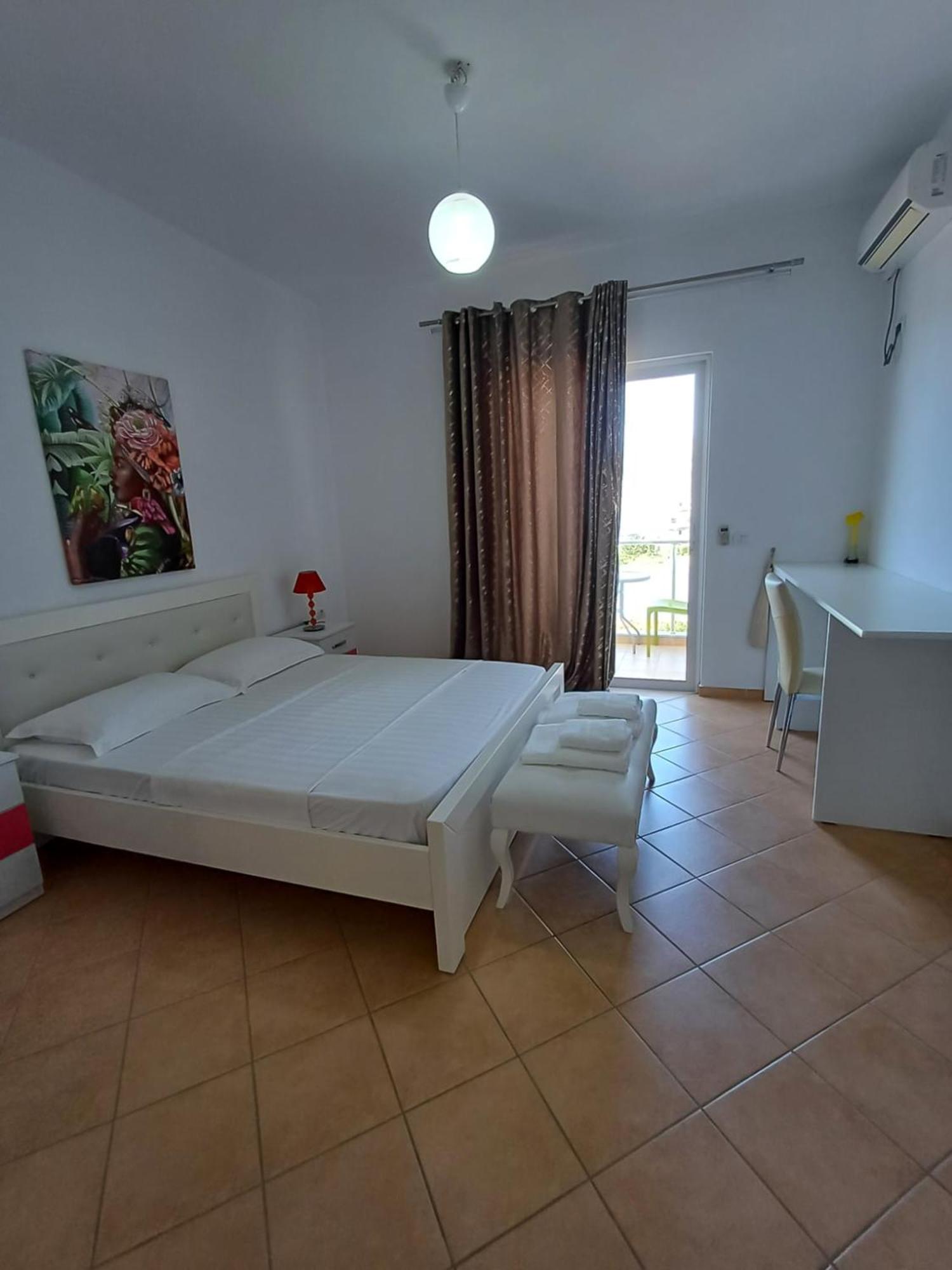 Hotel Sherifi Sarandë 外观 照片