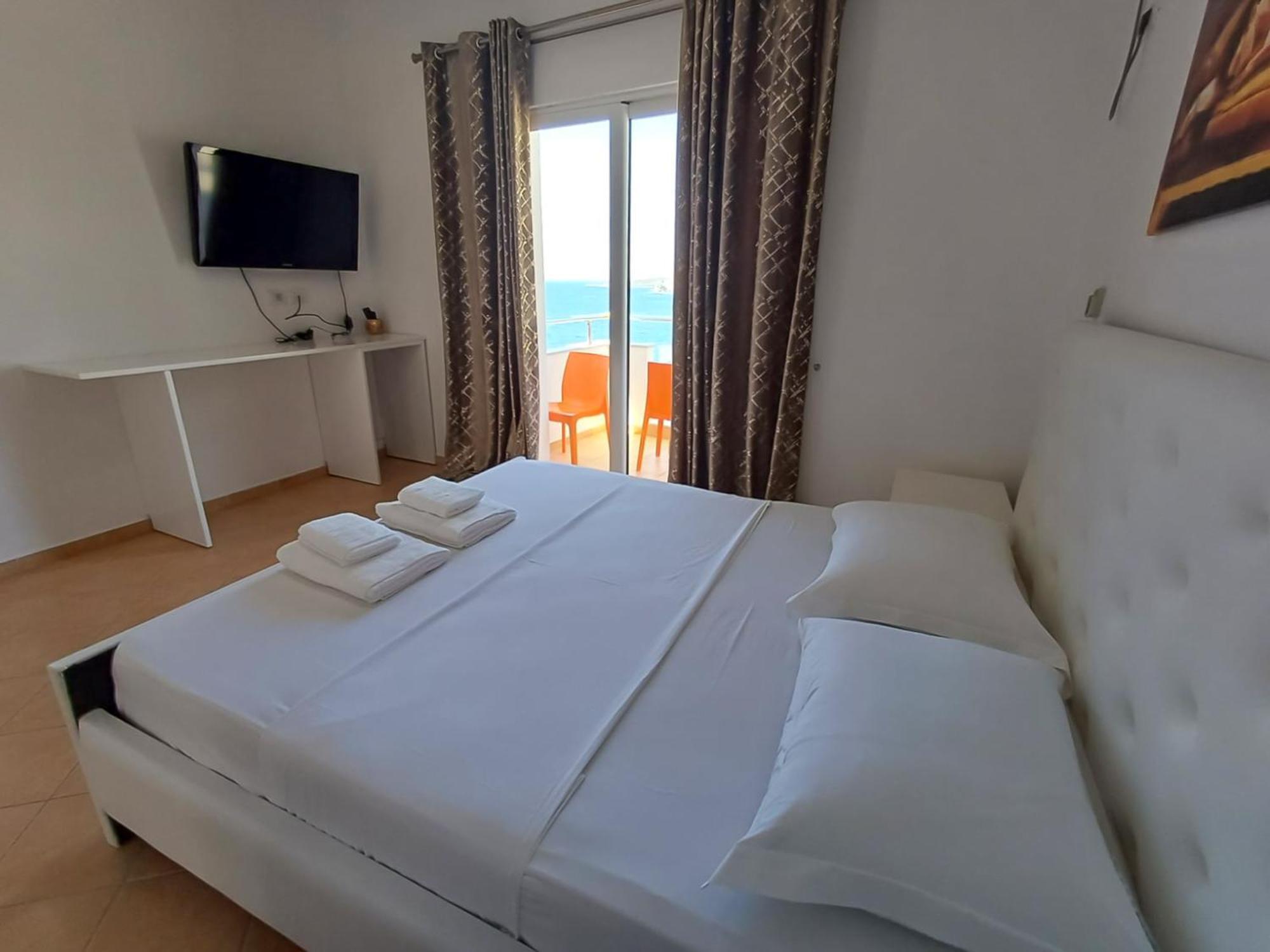 Hotel Sherifi Sarandë 外观 照片