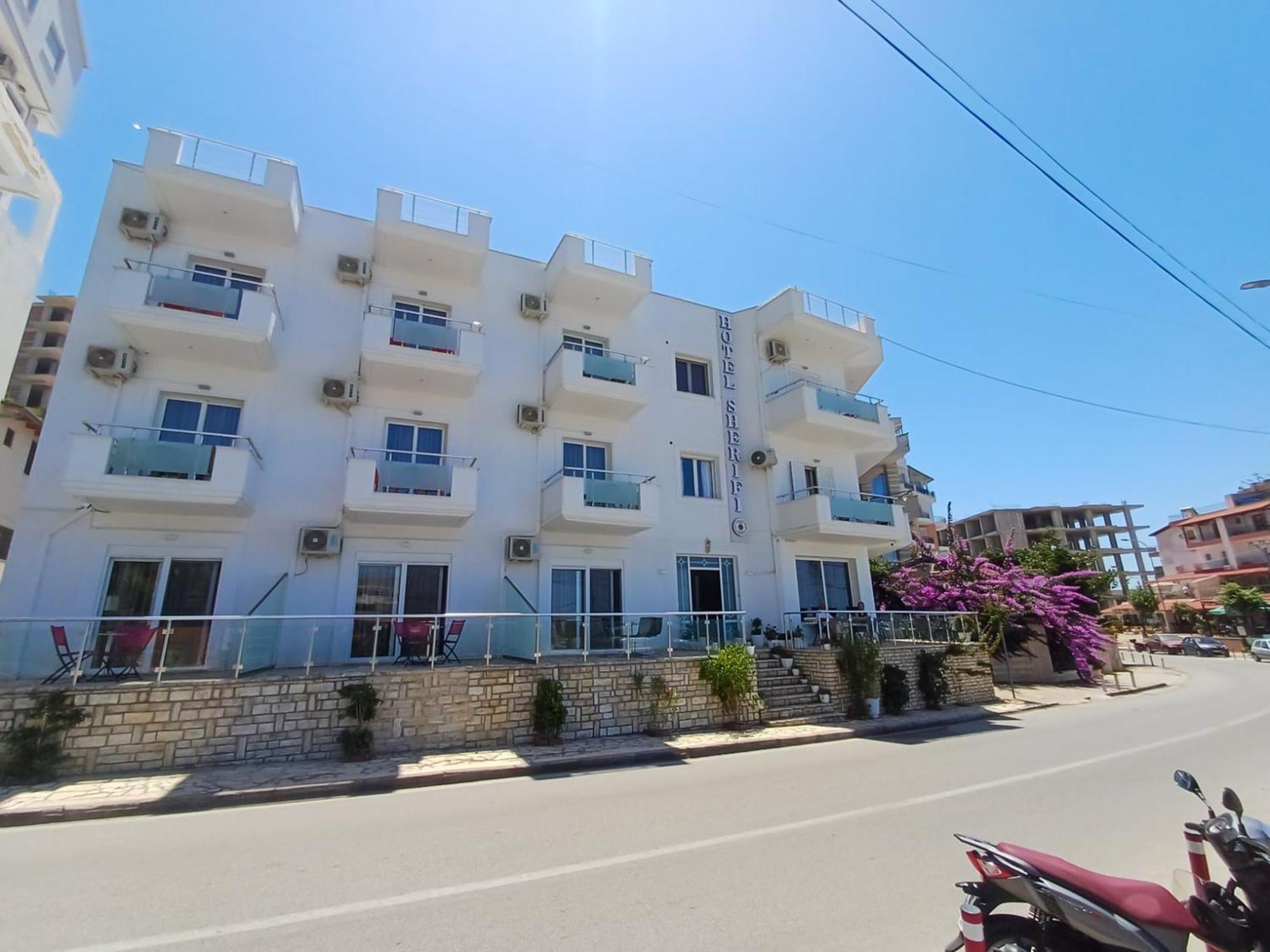 Hotel Sherifi Sarandë 外观 照片