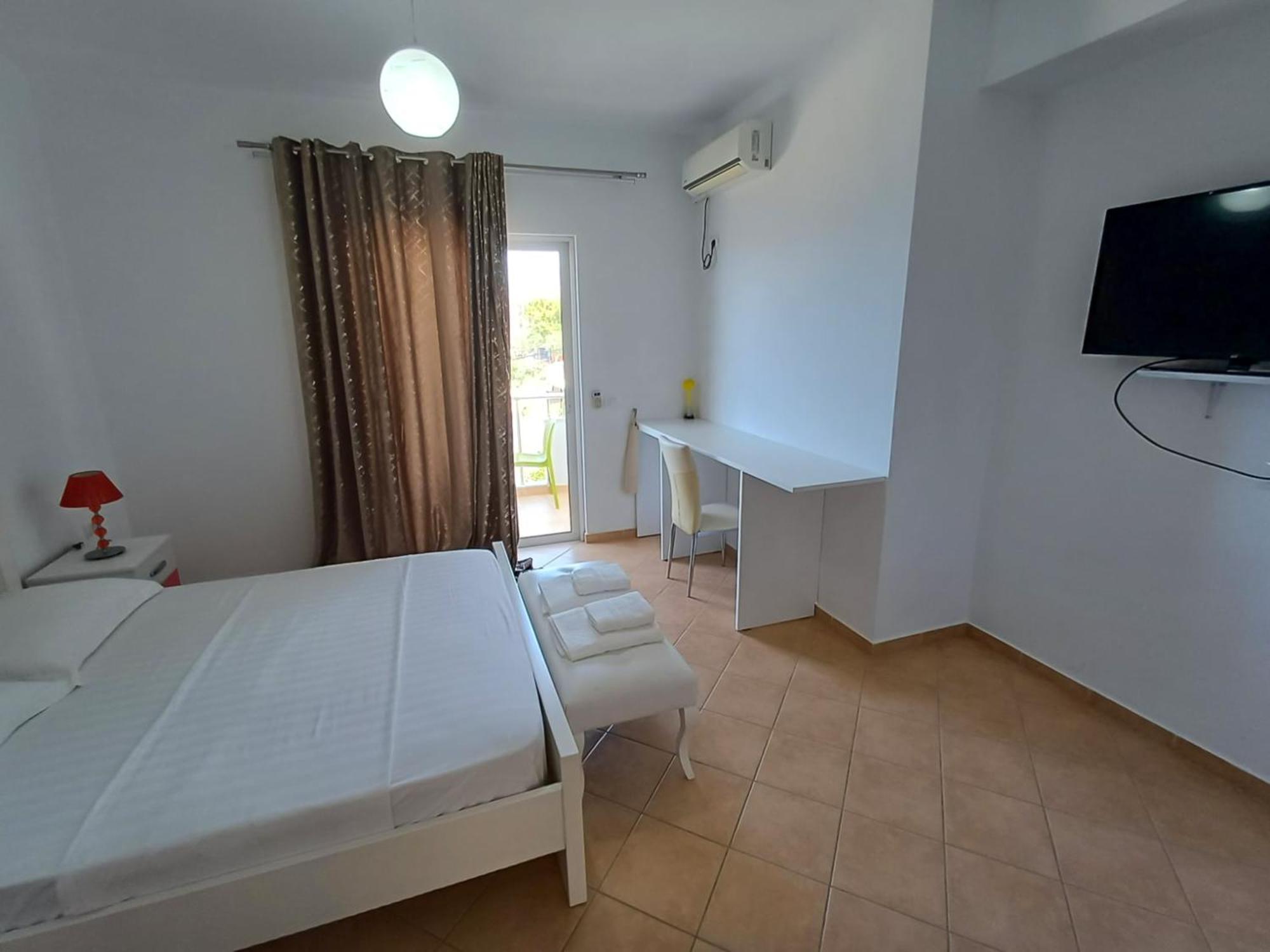 Hotel Sherifi Sarandë 外观 照片