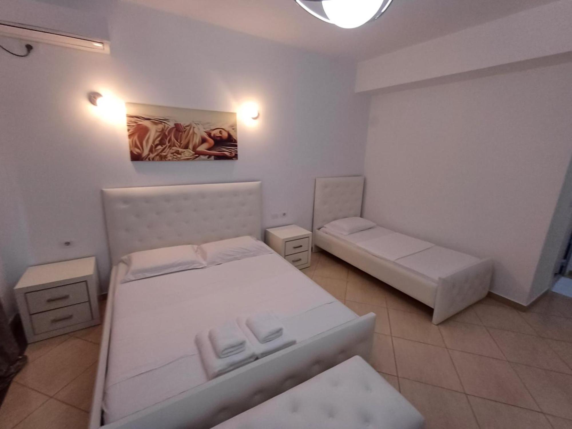 Hotel Sherifi Sarandë 外观 照片